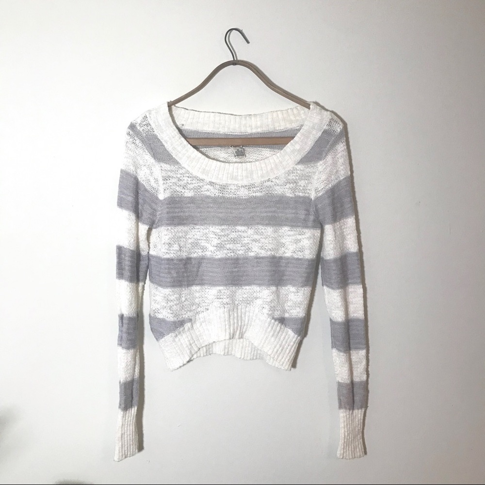 Mudd Sweater striped white gray medium scoop neck